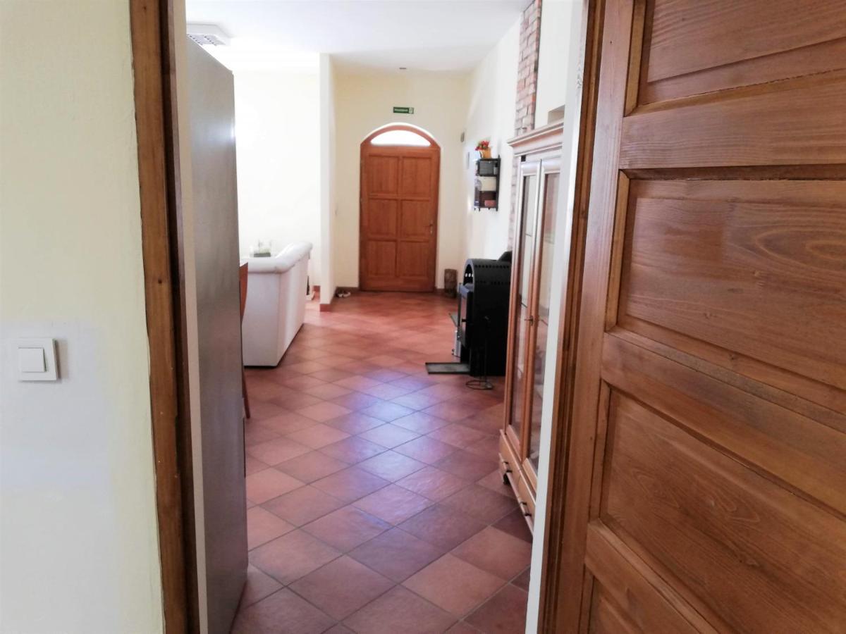Parva Foresta Apartment Mişcolţ Exterior foto