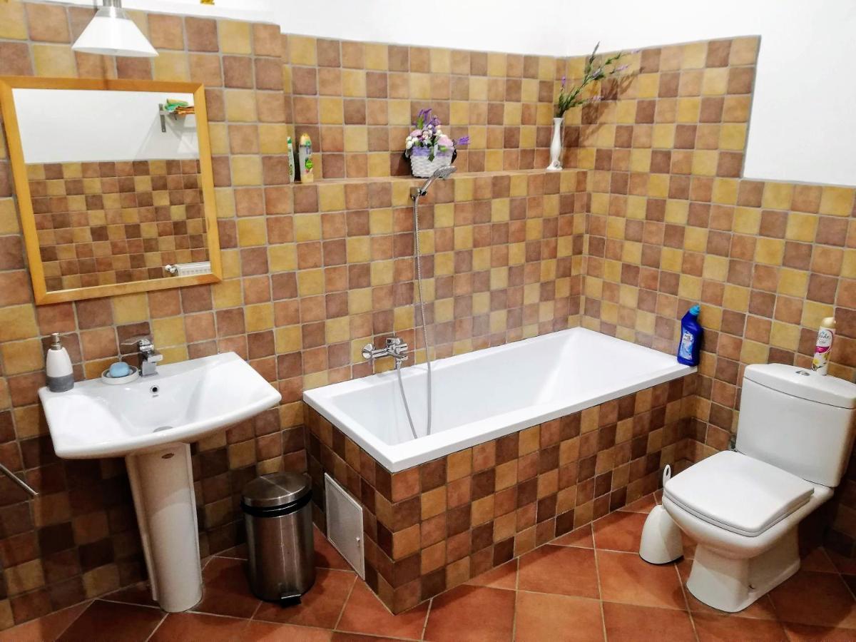 Parva Foresta Apartment Mişcolţ Exterior foto